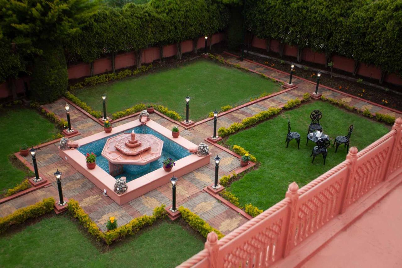 Stayvista At Pink Palace Rajasthani Decor Udagamandalam Exterior foto