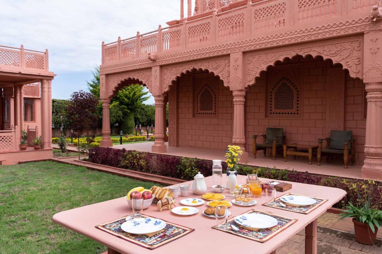 Stayvista At Pink Palace Rajasthani Decor Udagamandalam Exterior foto