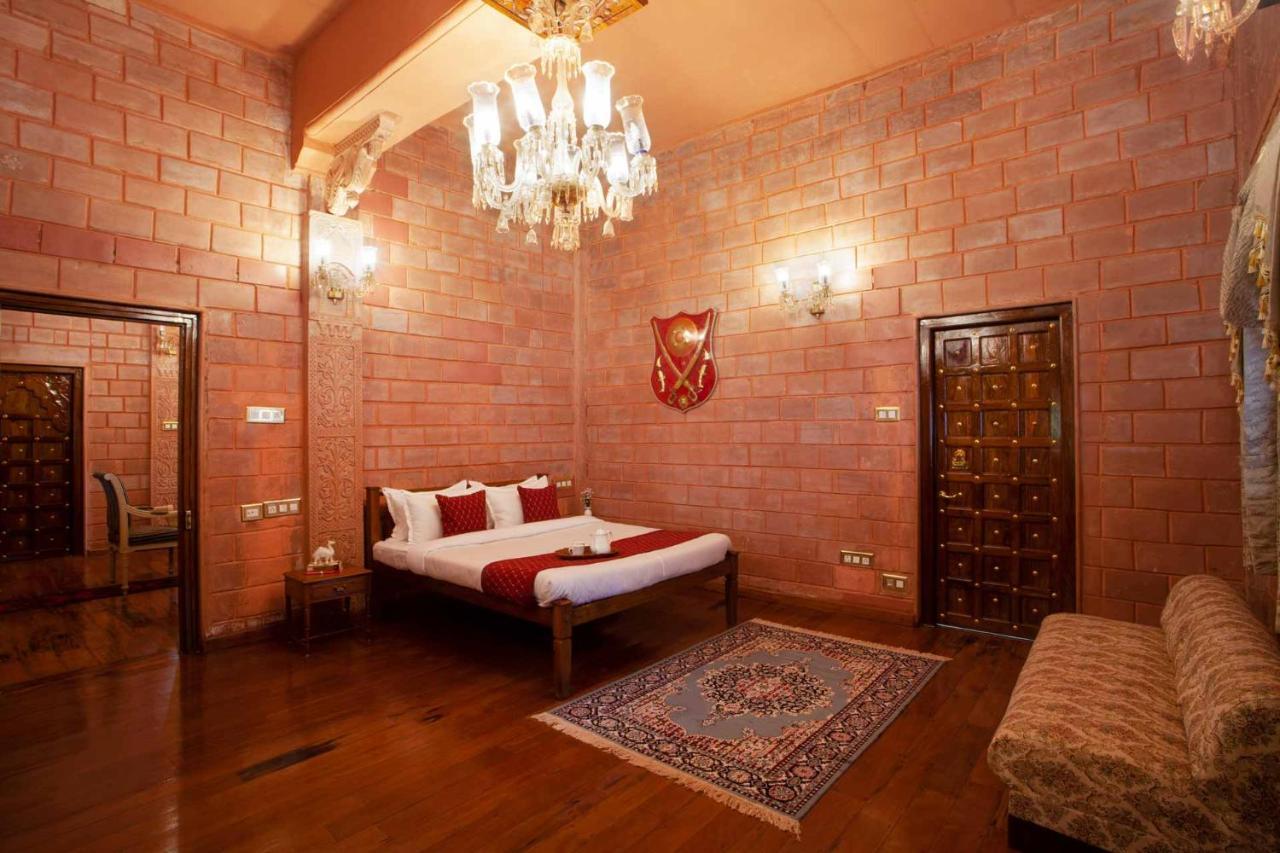 Stayvista At Pink Palace Rajasthani Decor Udagamandalam Exterior foto